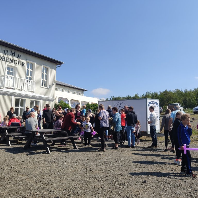 felagsgardur-katt-i-kjos-2021-14