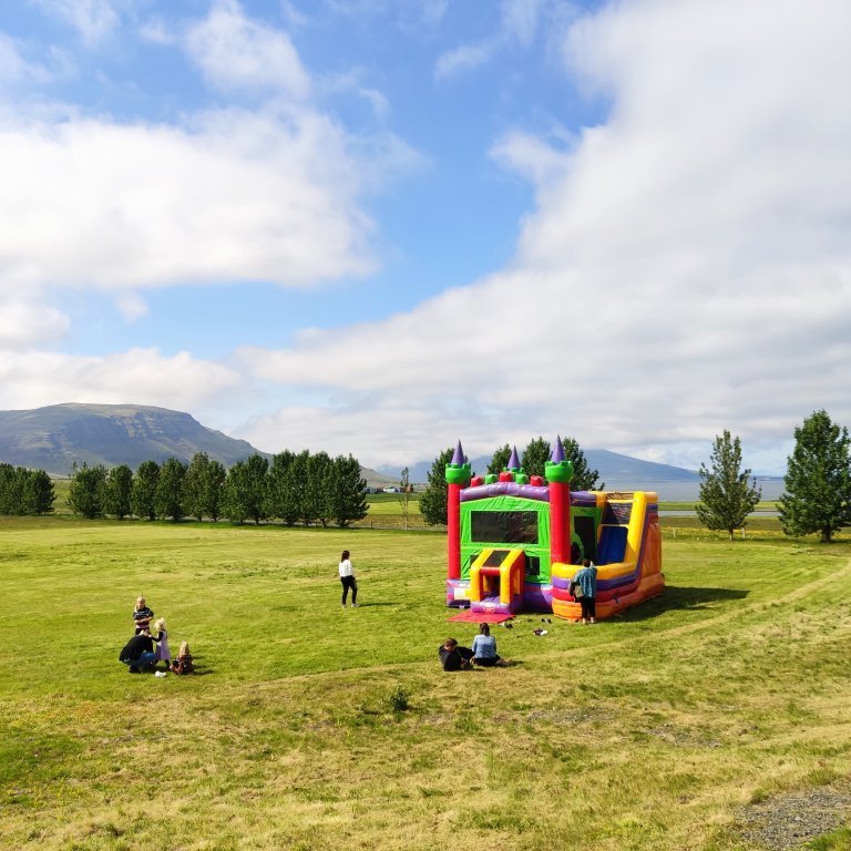 felagsgardur-katt-i-kjos-2021-31