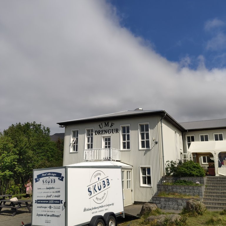 felagsgardur-katt-i-kjos-2021-56