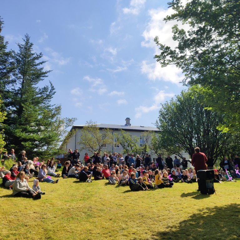 felagsgardur-katt-i-kjos-2021-8