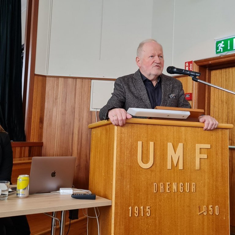 Karl Magnús oddviti