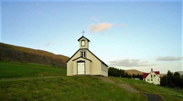 Reynivallakirkja í Kjós