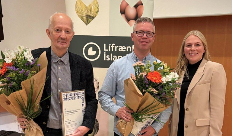 Neðri-Háls í Kjós og Biobú hlutu viðurkenningu.