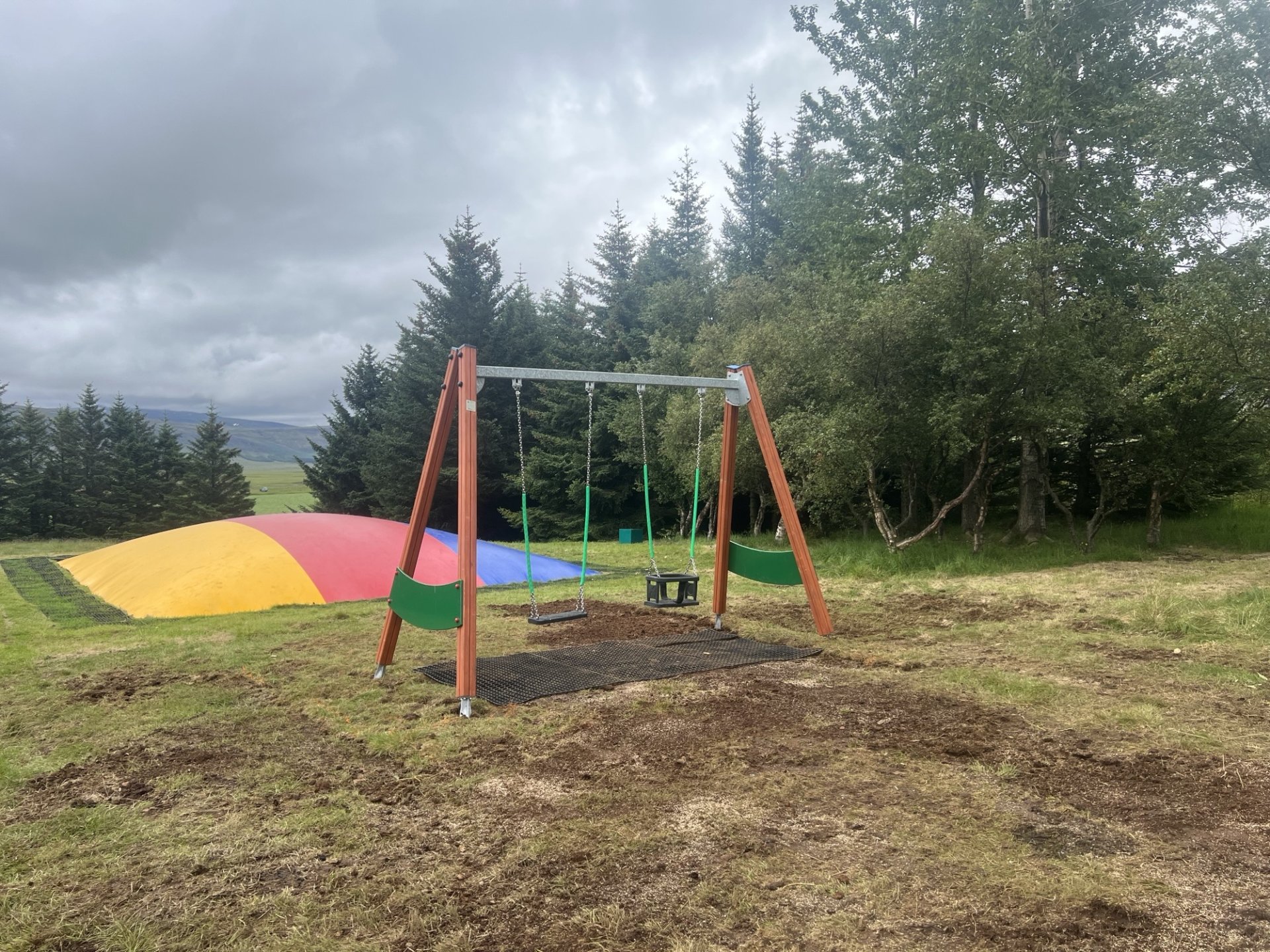 Fjölskyldulundur við Ásgarð