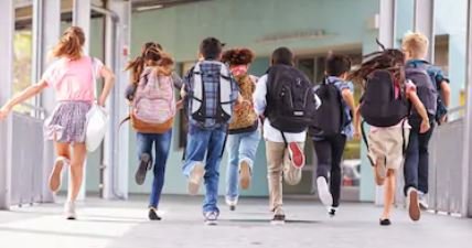 Skólar hefjast á ný