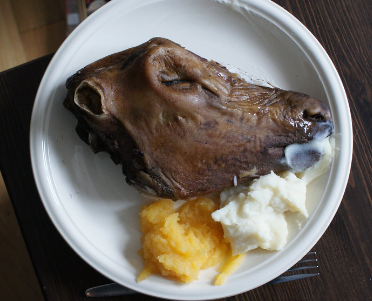 Sviðaveisla í Hlöðunni að Hjalla 19.október 2024. EF NÆG ÞÁTTTAKA NÆST.